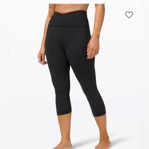 lululemon athletica Black High-Rise Cropped Leggings 21”